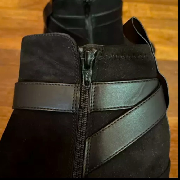 Vionic Women's Tenley Bootie Leather Suede Water Repellent Block/Square Toe - Picture 14 of 15